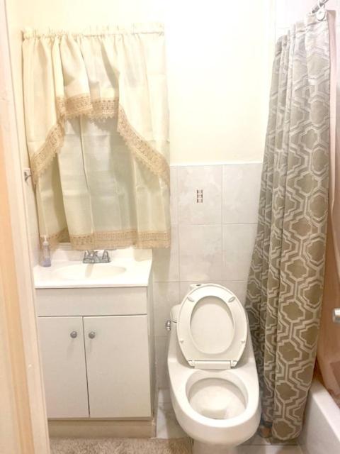 Minutes From Jfk, Beautiful Home With Peaceful, Cosy, Private Room Νέα Υόρκη Εξωτερικό φωτογραφία